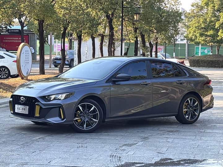 Фото 1 - GAC Trumpchi Empow R