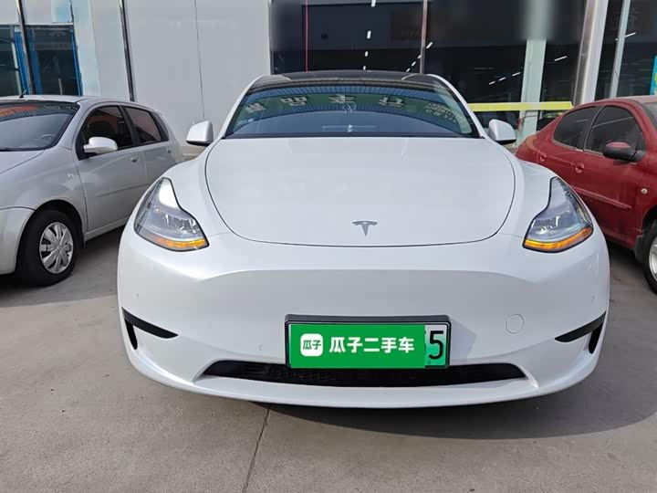 Фото 3 - Tesla Model Y