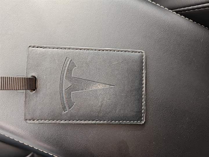 Фото 9 - Tesla Model Y