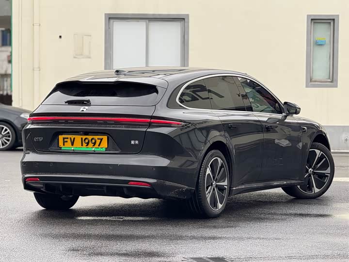 Фото 2 - Nio ET5T