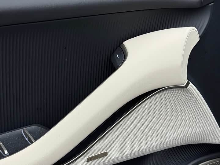 Фото 8 - Nio ET5T