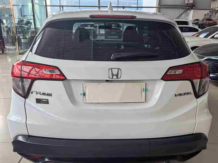 Фото 9 - Honda Vezel