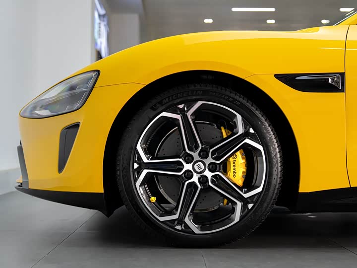 Фото 9 - Xiaomi SU7