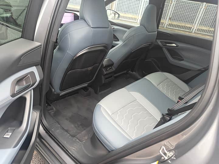 Фото 3 - Audi Q6L e-tron