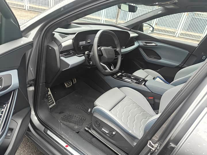 Фото 4 - Audi Q6L e-tron