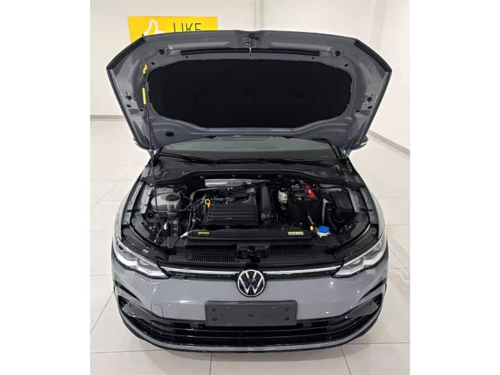 Фото 8 - Volkswagen Golf
