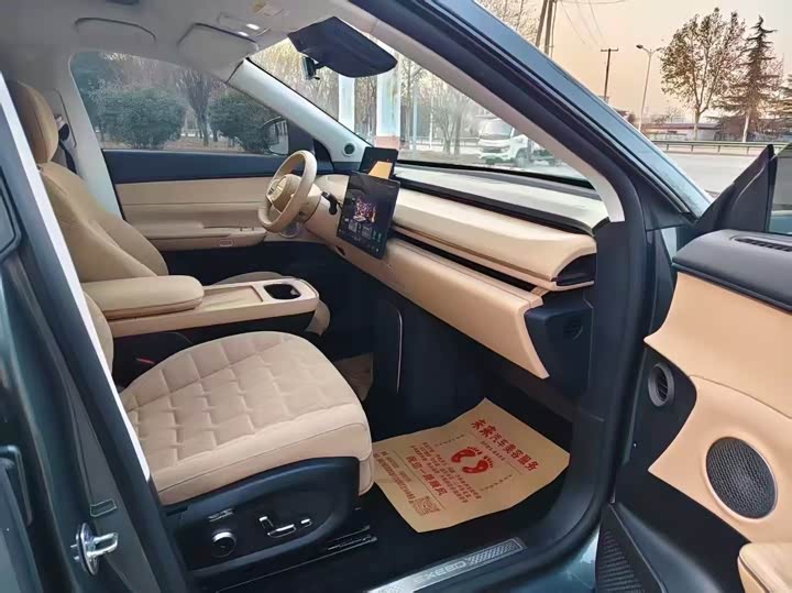 Фото 5 - Exeed Sterra ET