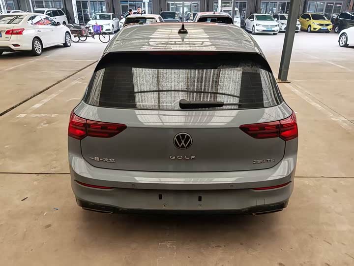 Фото 9 - Volkswagen Golf