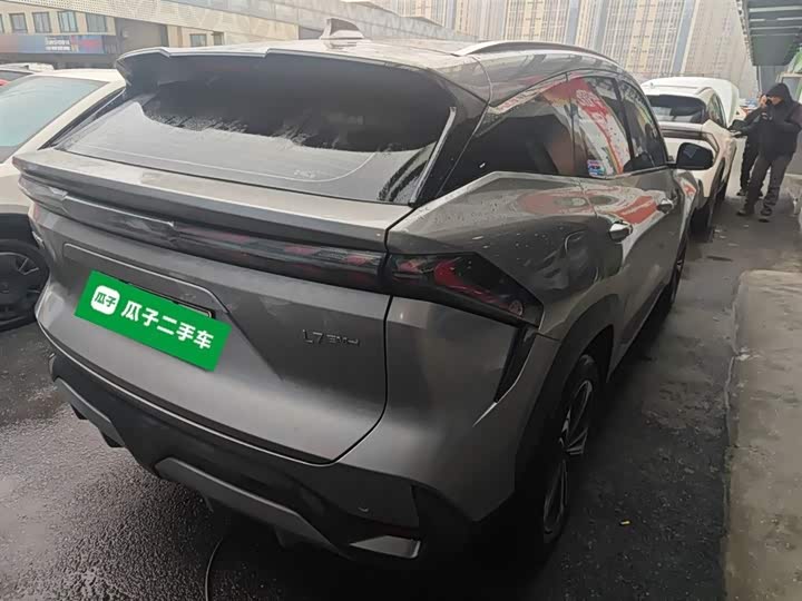 Фото 7 - Geely Galaxy L7