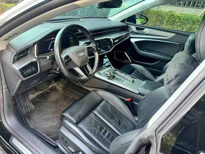 Фото 5 - Audi A7