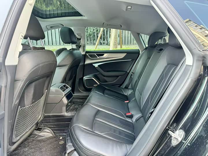 Фото 6 - Audi A7