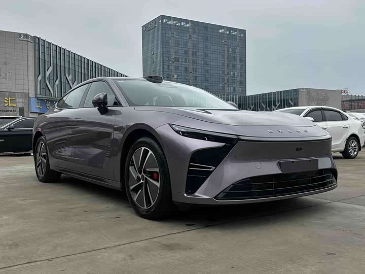 Фото 3 - Exeed Sterra ES