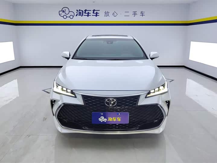 Фото 2 - Toyota Avalon