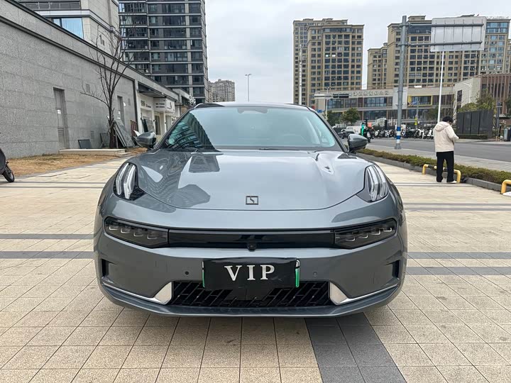 Фото 1 - Zeekr 001