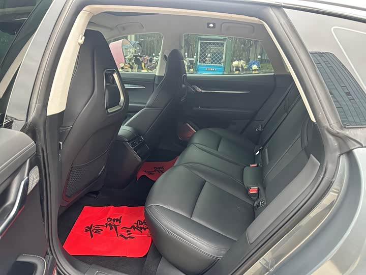 Фото 5 - Zeekr 001