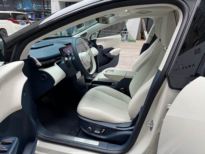 Фото 8 - Zeekr X