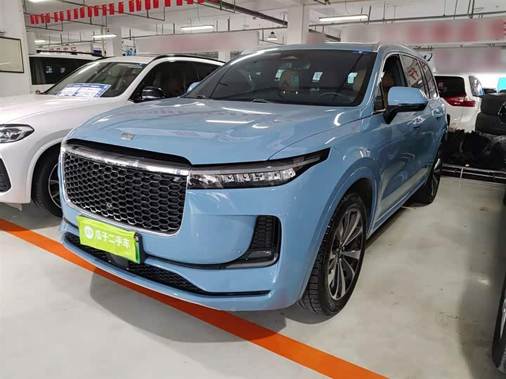 Фото 1 - LiXiang One