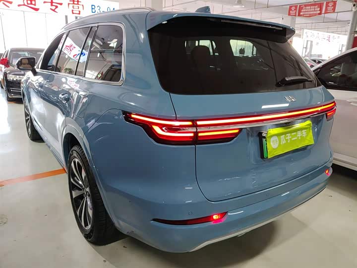 Фото 5 - LiXiang One