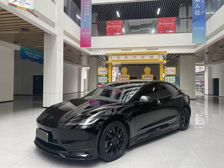 Фото 1 - Tesla Model 3