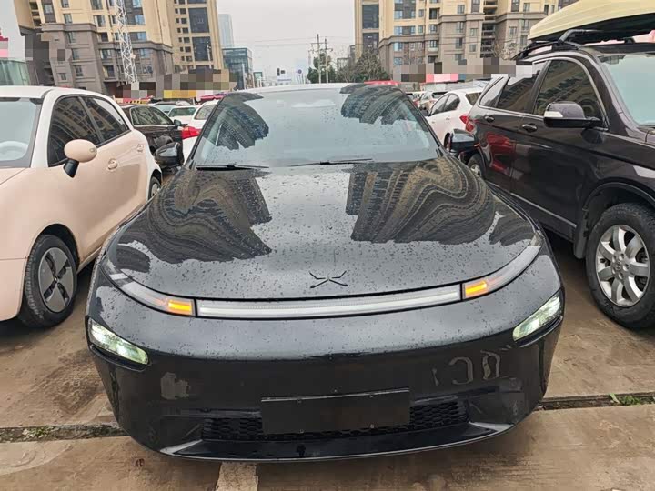 Фото 3 - XPeng P7