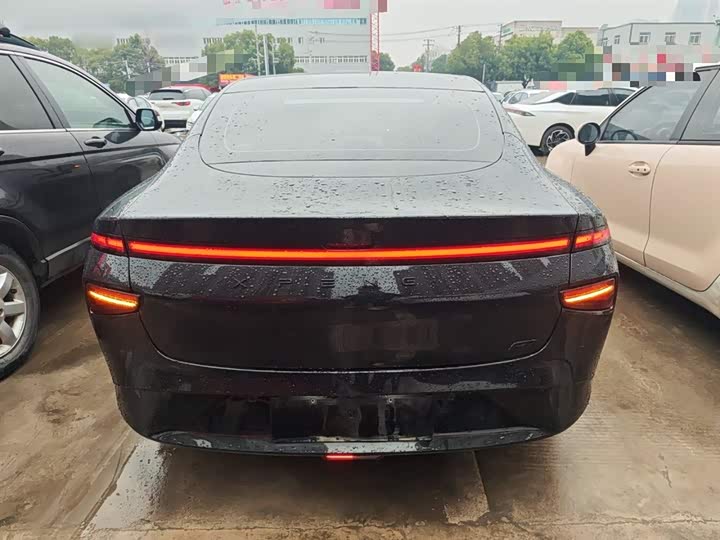 Фото 6 - XPeng P7