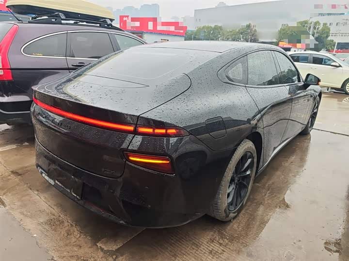 Фото 7 - XPeng P7