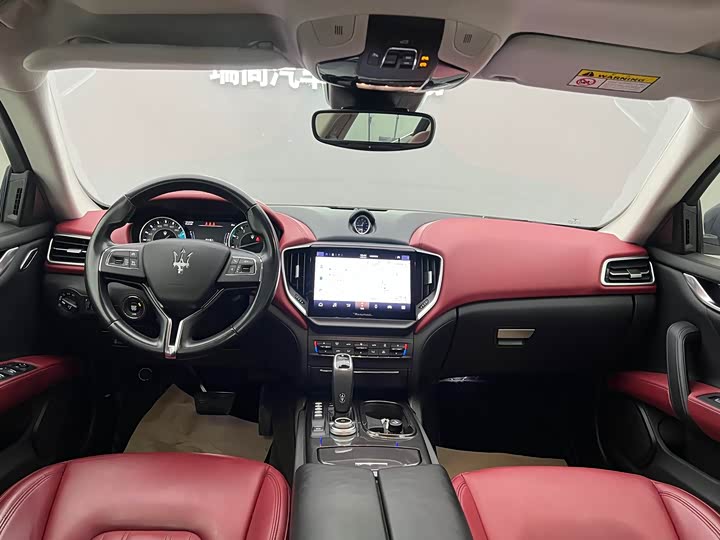 Фото 7 - Maserati Ghibli