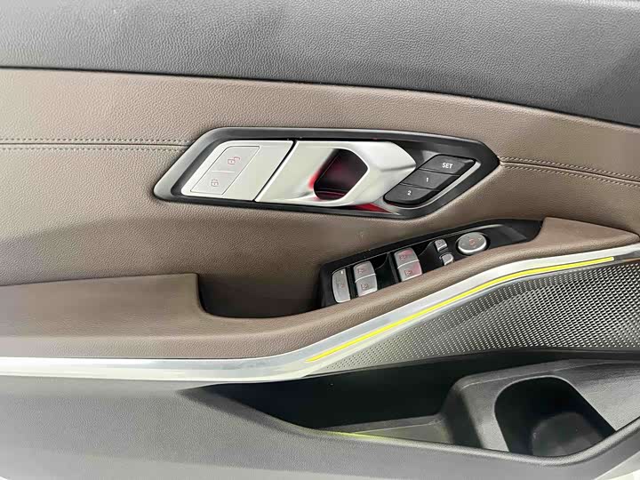 Фото 9 - BMW 3 Series