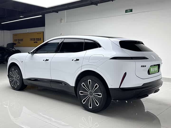 Фото 4 - Avatr 07