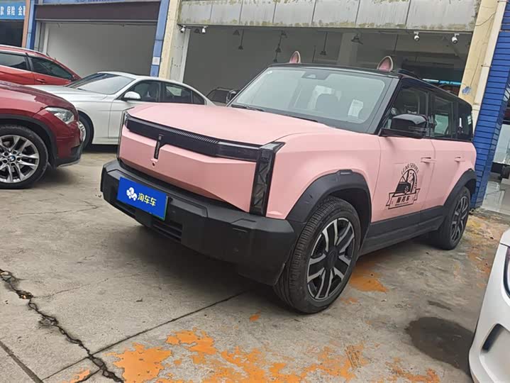 Фото 1 - Chery iCar 03