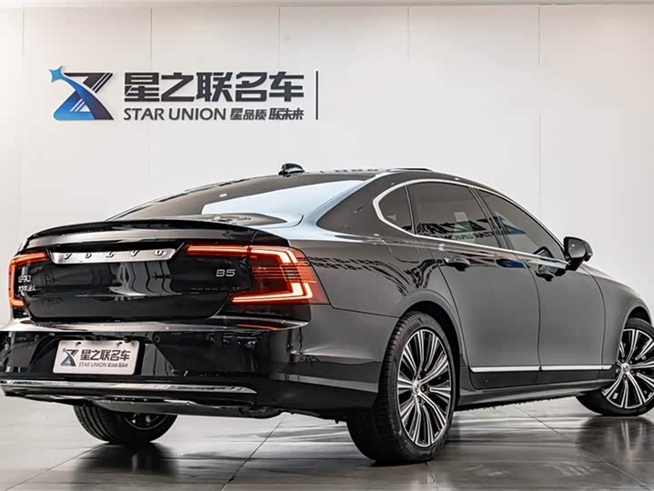 Фото 7 - Volvo S90