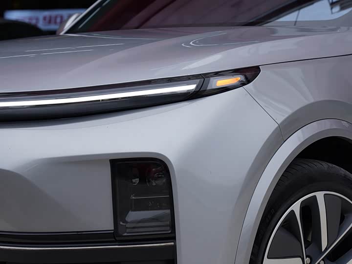 Фото 3 - LiXiang L8