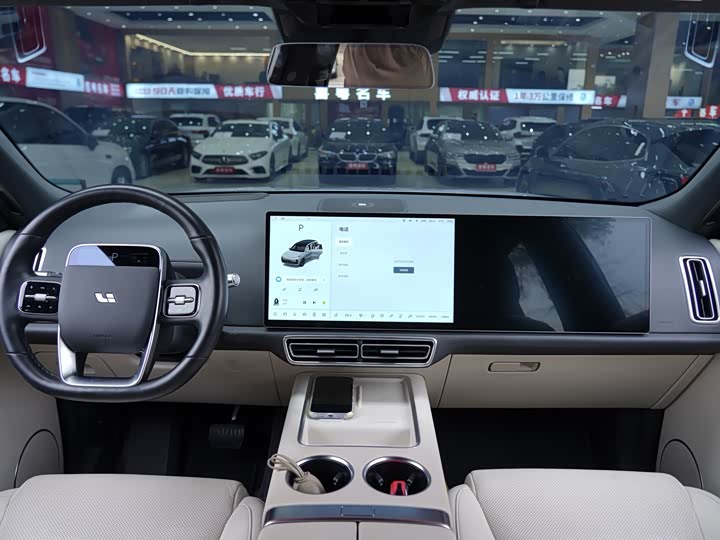 Фото 7 - LiXiang L8