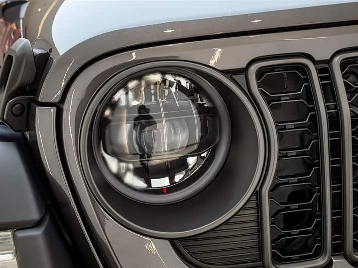 Фото 7 - Jeep Wrangler