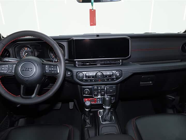 Фото 9 - Jeep Wrangler