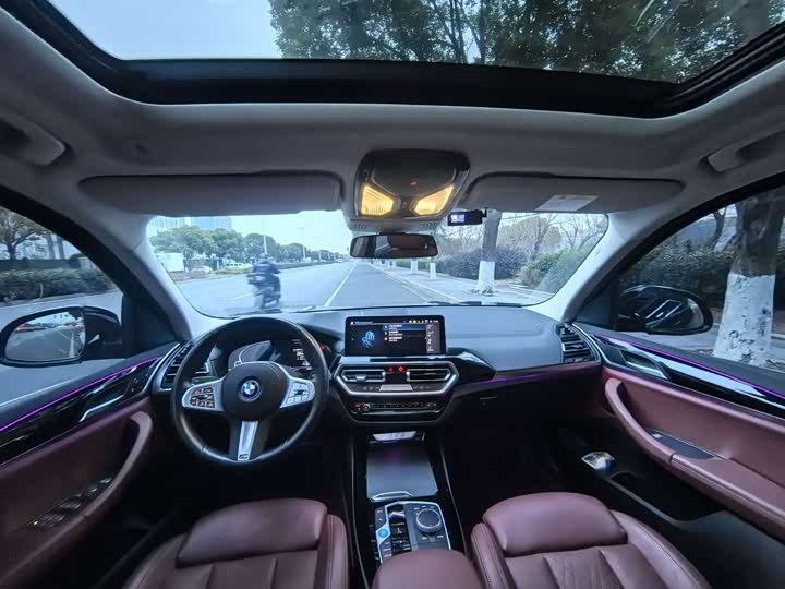 Фото 9 - BMW iX3