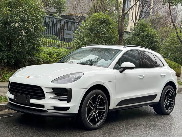 Фото 1 - Porsche Macan