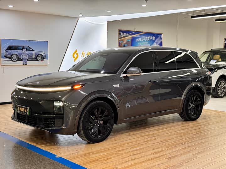 Фото 1 - LiXiang L8