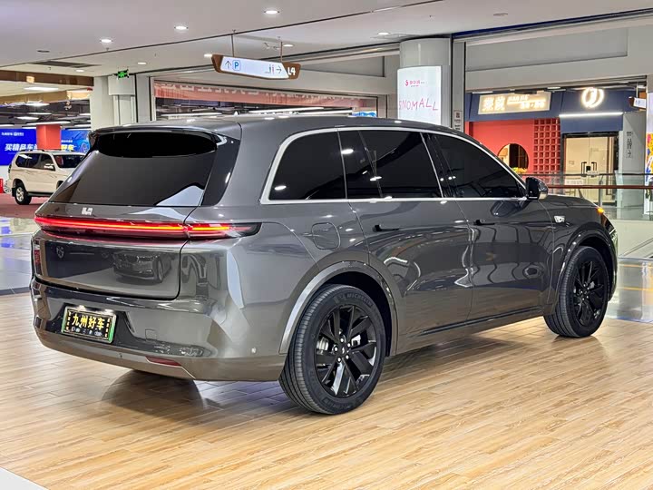 Фото 8 - LiXiang L8