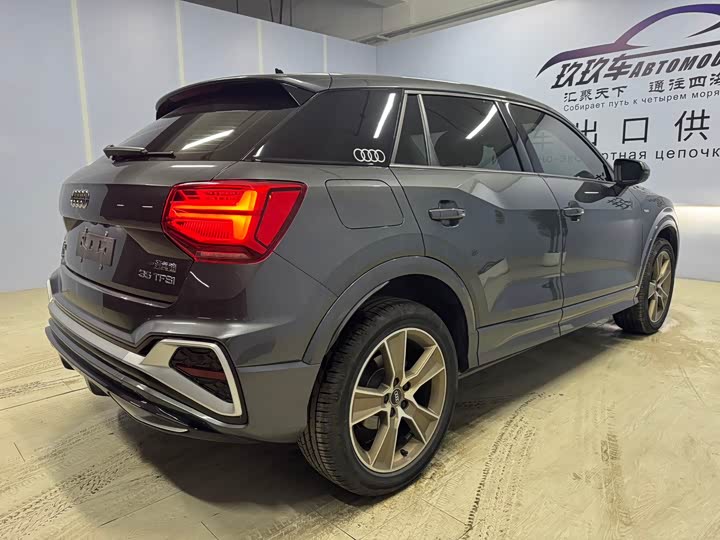 Фото 4 - Audi Q2L