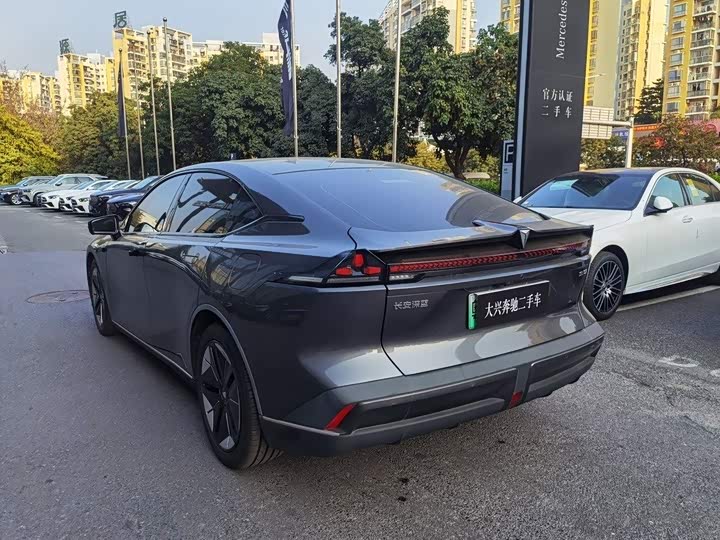 Фото 9 - Changan Deepal SL03