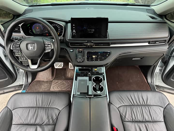 Фото 5 - Honda Elysion