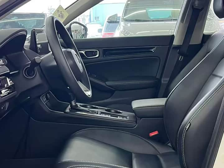 Фото 4 - Honda Civic