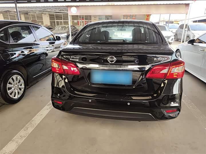 Фото 6 - Nissan Sylphy