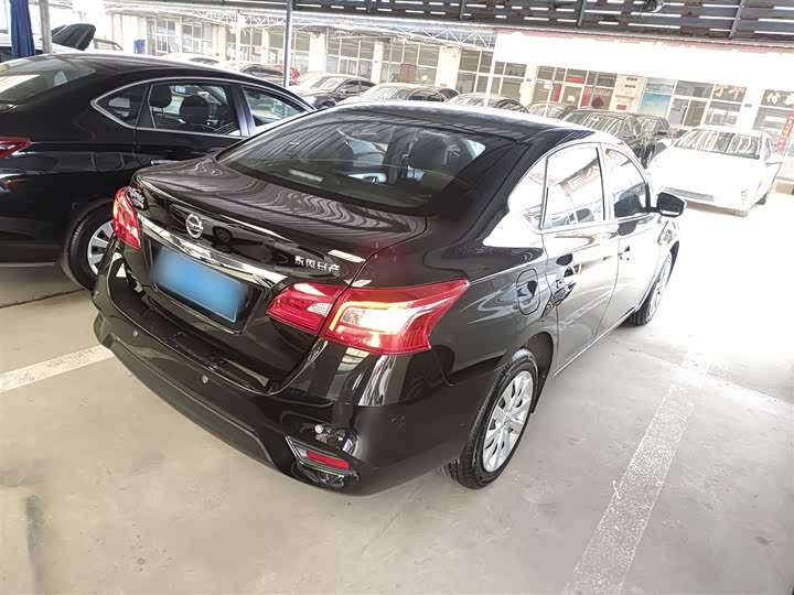 Фото 7 - Nissan Sylphy