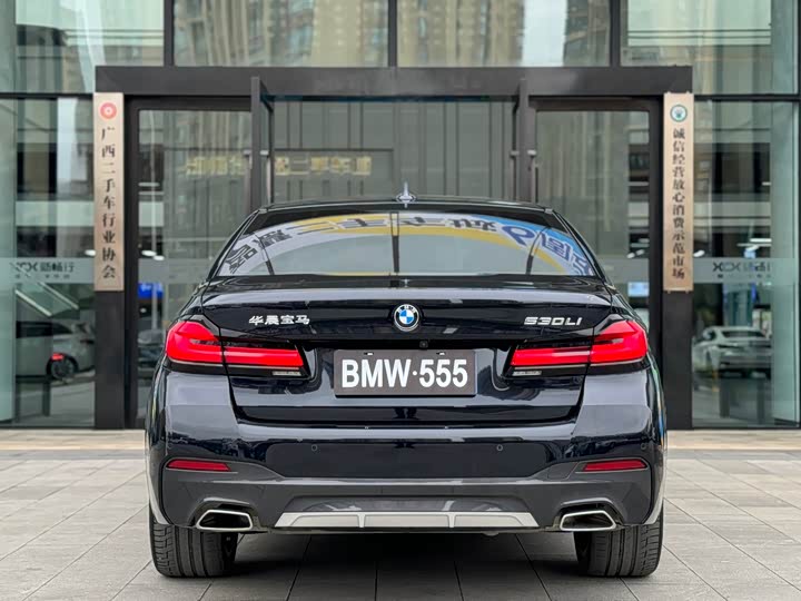 Фото 4 - BMW 5 Series