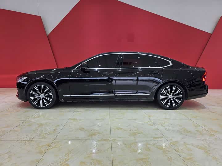 Фото 3 - Volvo S90