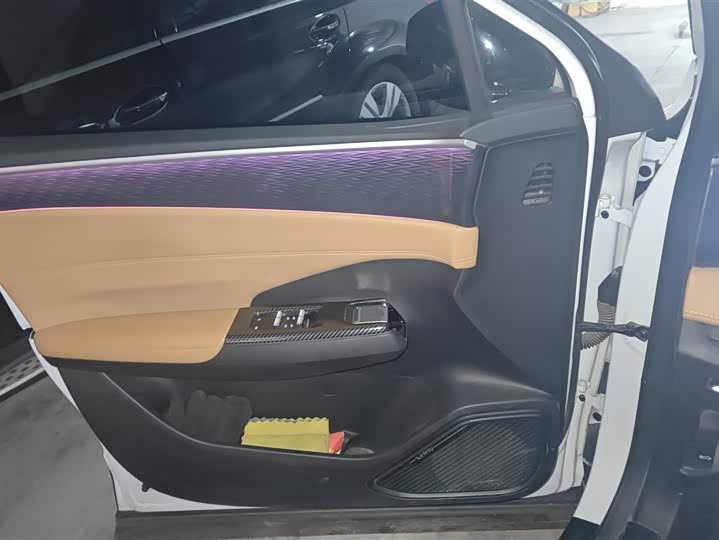 Фото 7 - Geely Galaxy L7