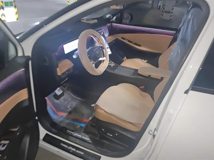 Фото 9 - Geely Galaxy L7