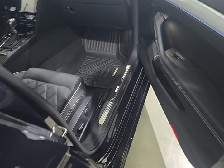 Фото 8 - Volkswagen Magotan GTE Hybrid